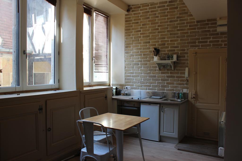 Le Petit Beurre - Studio En Hypercentre De Beaune Bed & Breakfast Beaune  Ngoại thất bức ảnh